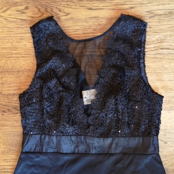 BLACK lace & sequin sleeveless dress 12 new tags - Picture 3 of 6